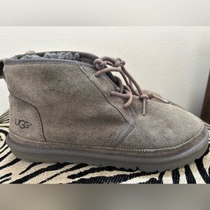 UGG mens gray suede neumel shoes